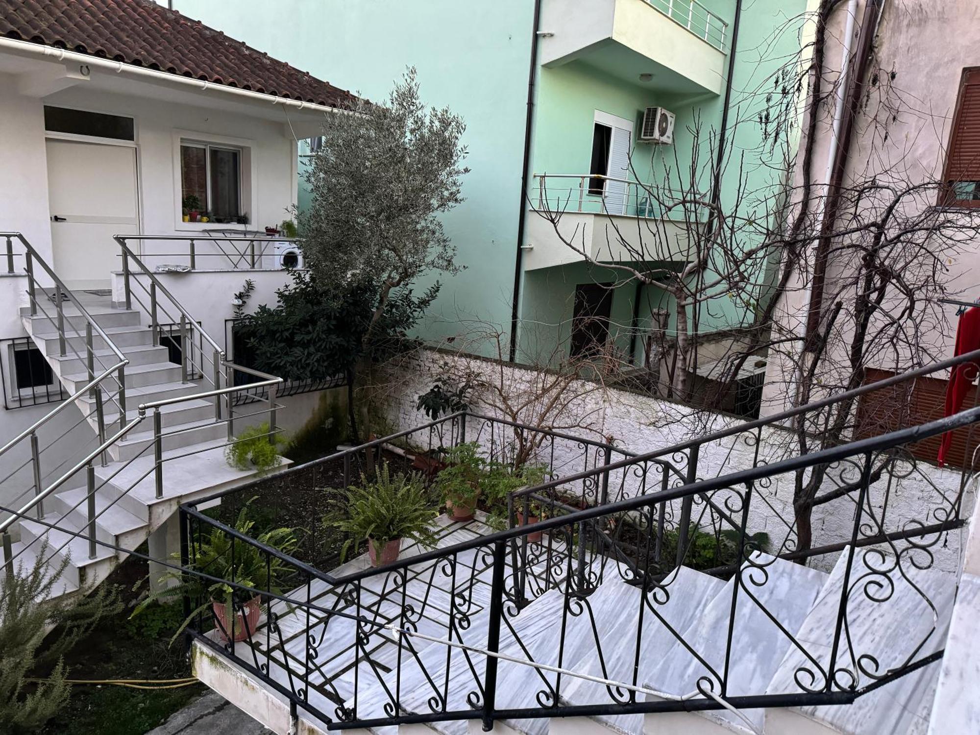 Ibras House Hotel Durres Exterior photo